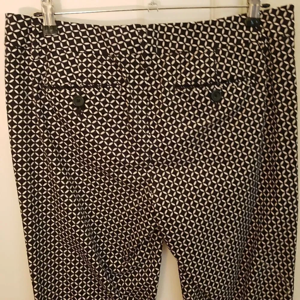 NWOT ana A New Approch Patterned Ankle Pants Size 12